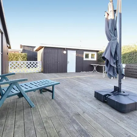 Two-bedroom Holiday In Holiday home *